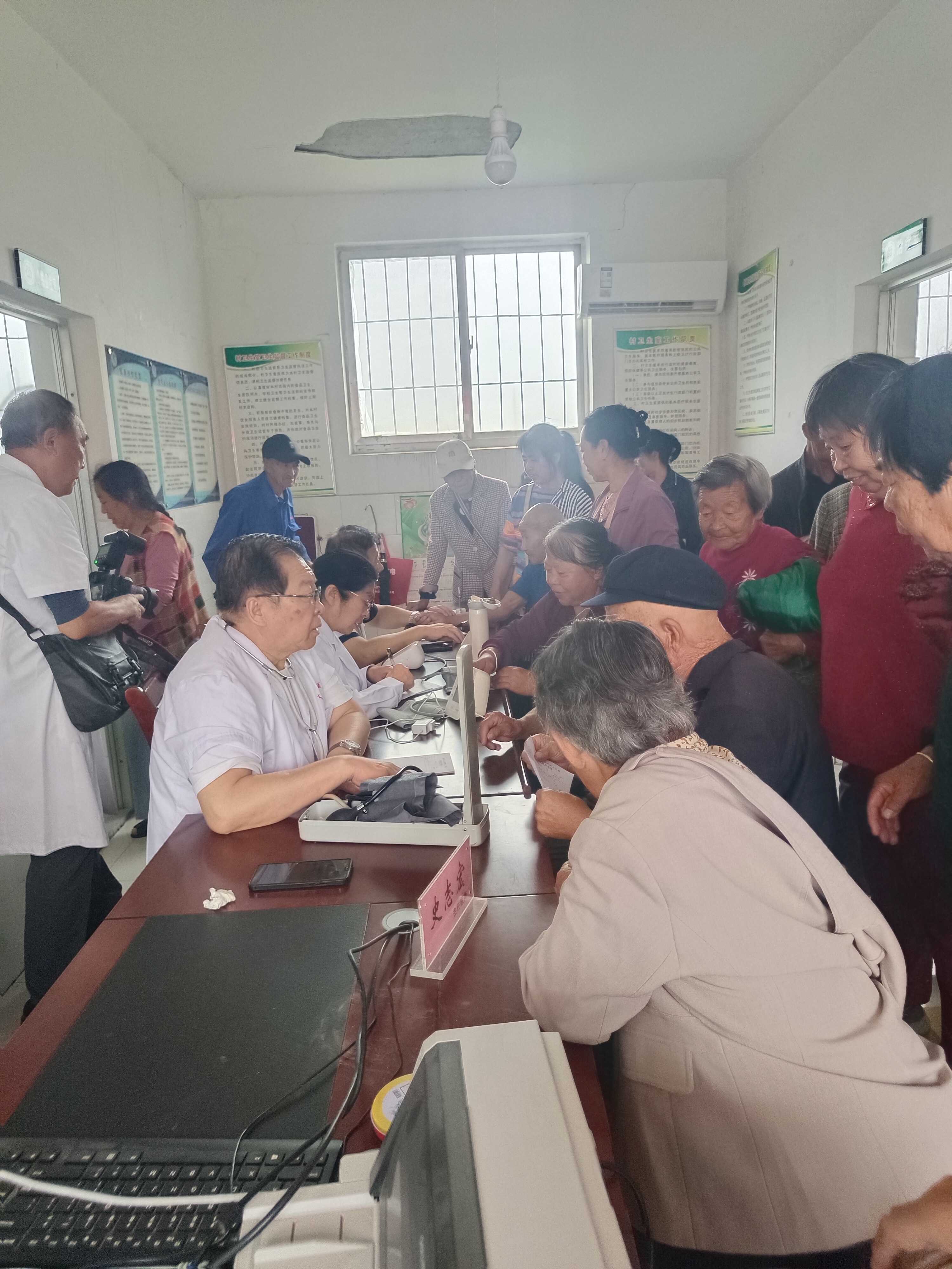 9d852d059e3a1ea6bfc73005ea00befc.jpg