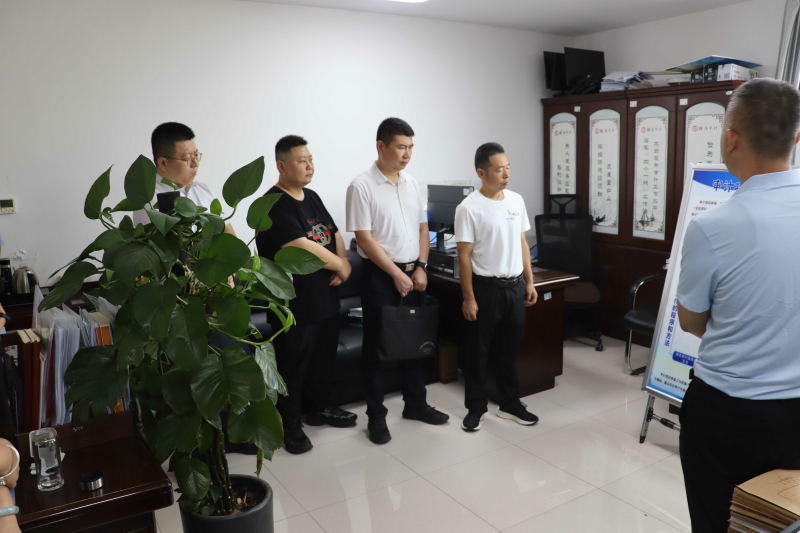 公民代表走进区审计局